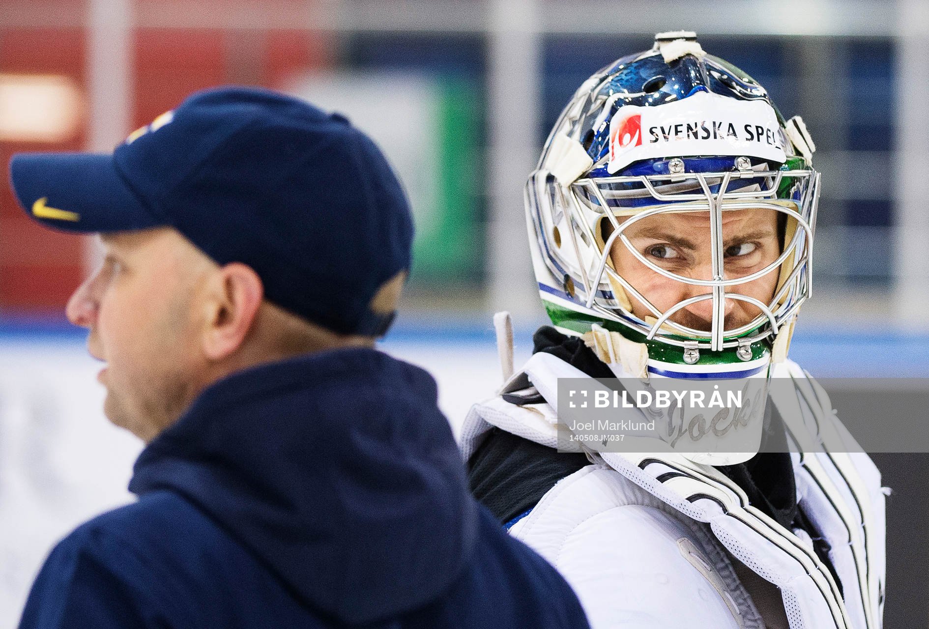 Stefan Ladhe, målvaktstränare, och målvakten Joacim