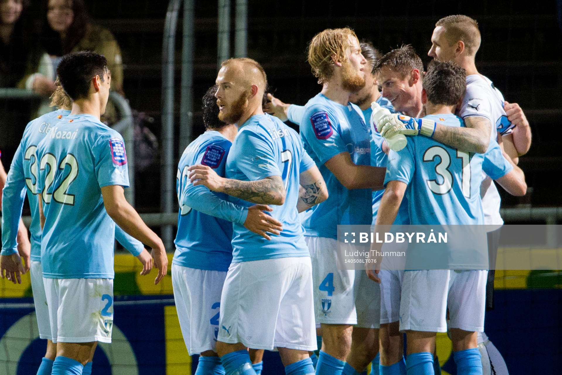 Malmö FFs spelare firar segern efter matchen i Allsvenskan mellan Helsingborg och Malmö FF den 8 maj 2014 i Helsingborg. 