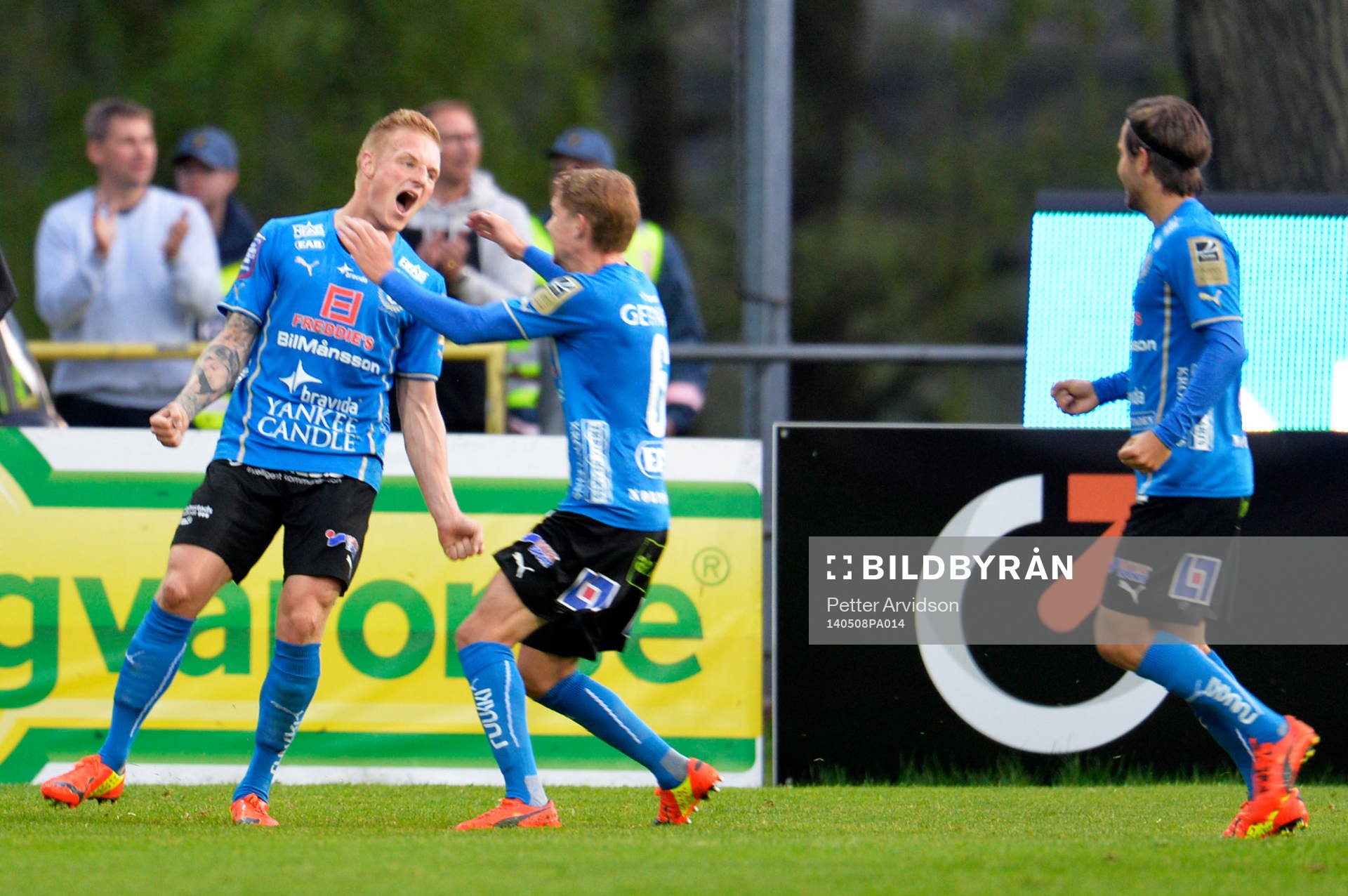 Halmstads Gudjón Baldvinsson jublar efter 1-1 under fotbollsmatchen i Allsvenskan mellan Halmstad och AIK den 8 maj 2014 i Halmstad.