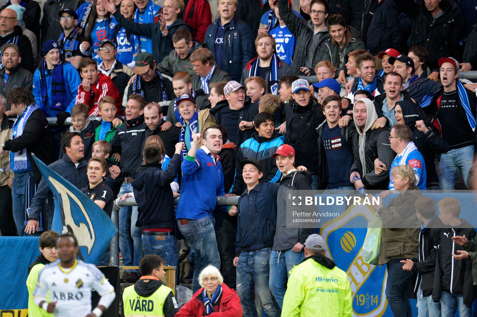Halmstads supporters jublar