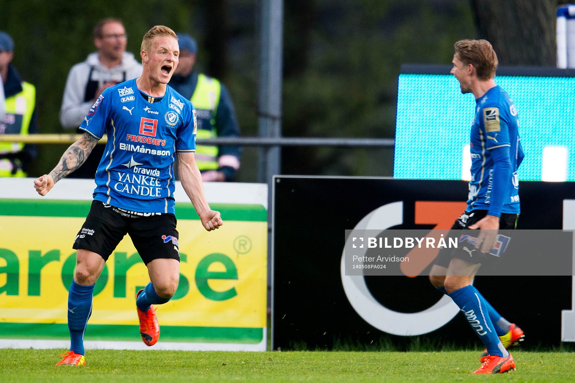 Halmstads Gudjón Baldvinsson jublar efter 1-1 under fotbollsmatchen i Allsvenskan mellan Halmstad och AIK den 8 maj 2014 i Halmstad.