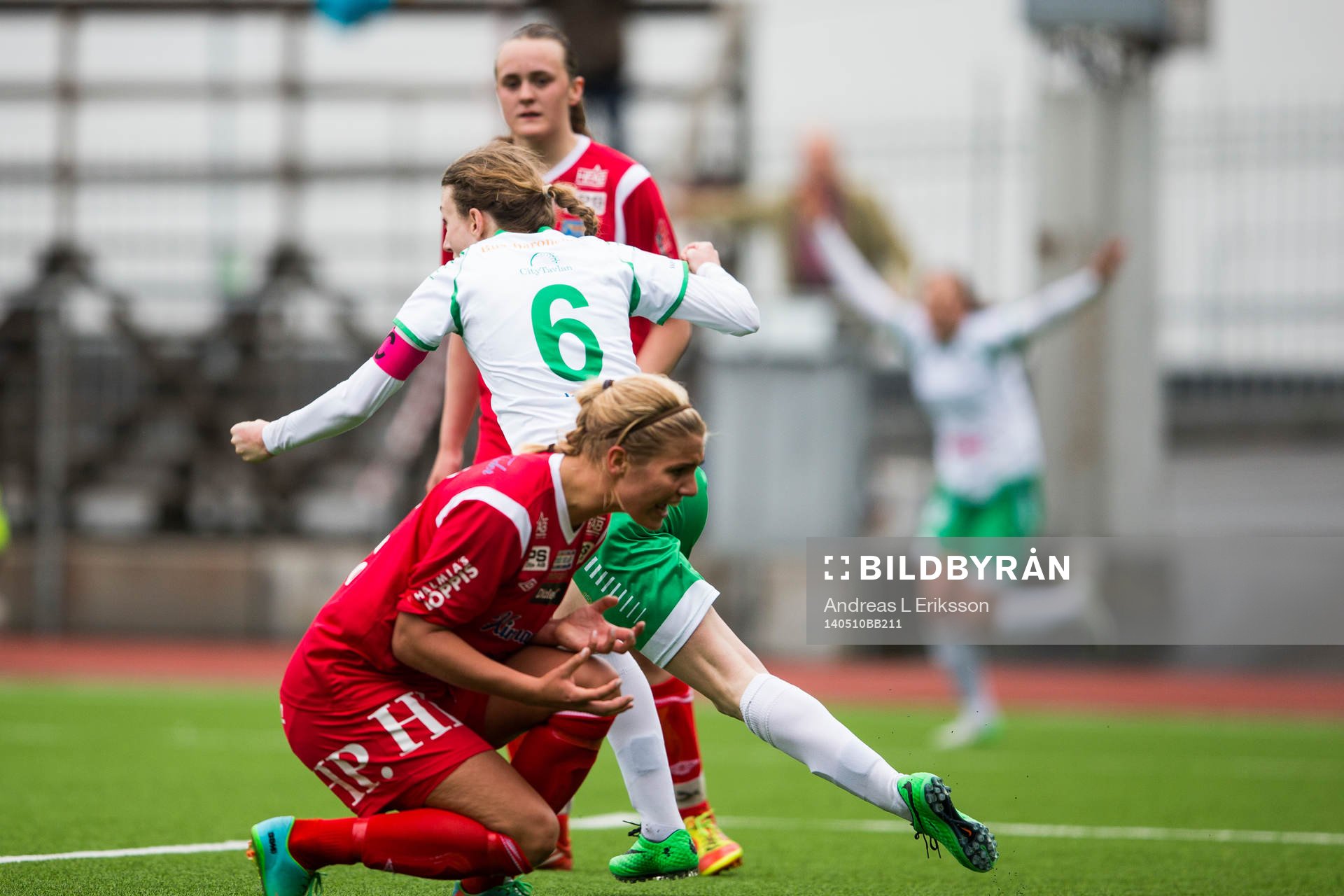 Hammarbys Olga Ekblom jublar