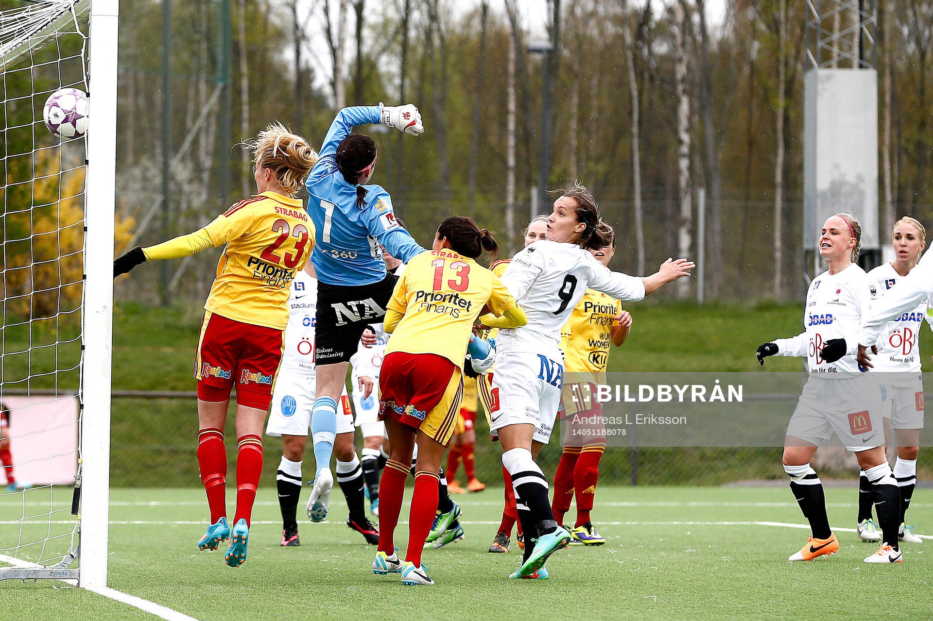 Tyresös Linda Sembrant nickar in 2-0