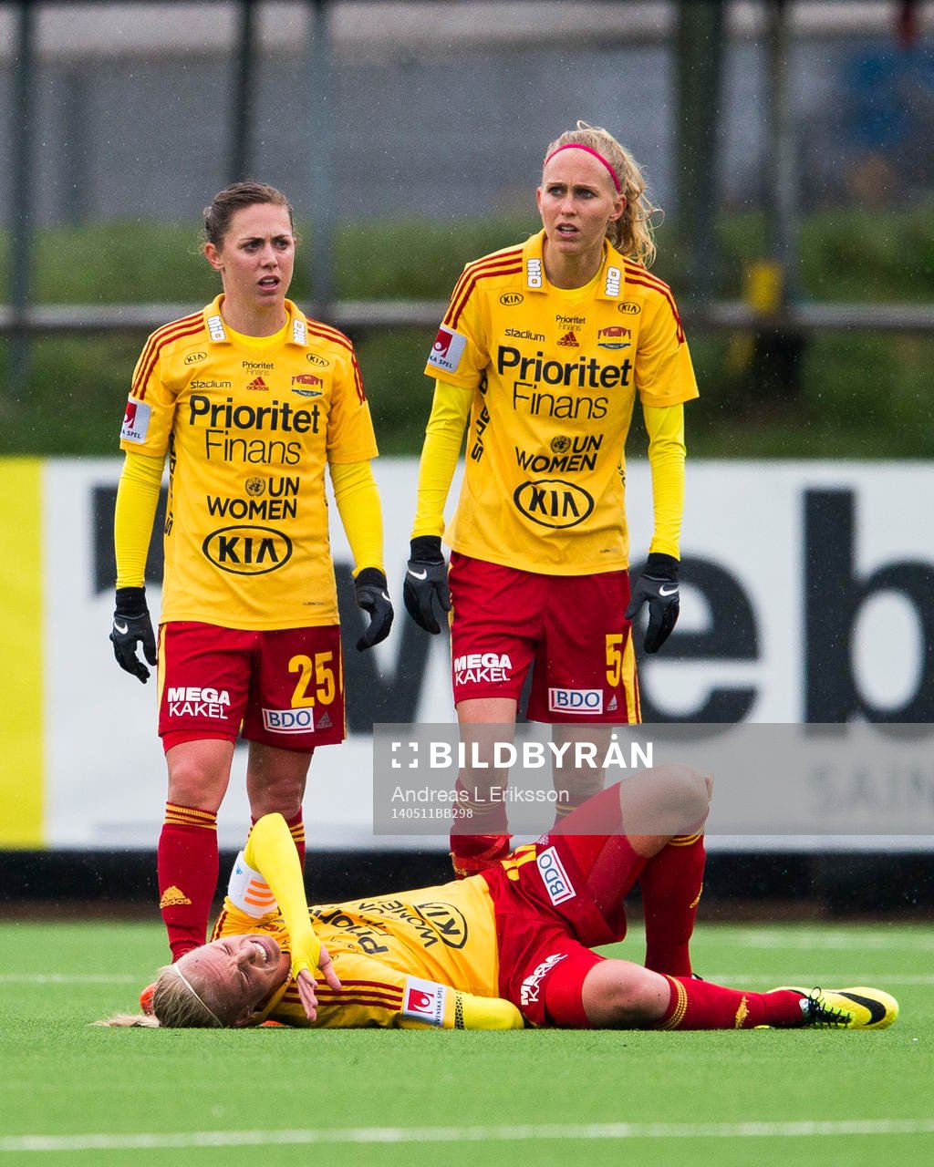 Tyresös Caroline Seger tvingas bryta matchen