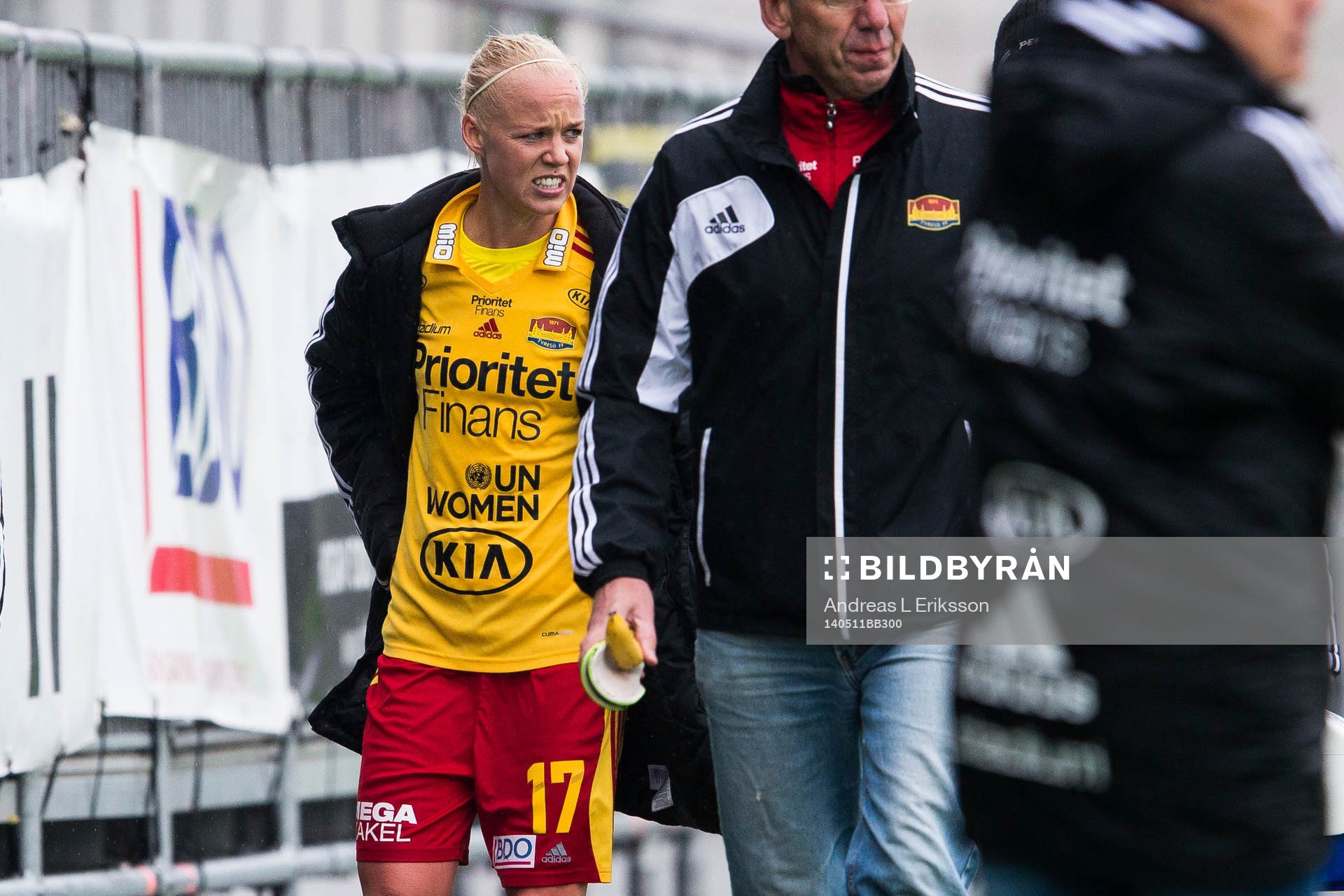 Tyresös Caroline Seger tvingas bryta matchen