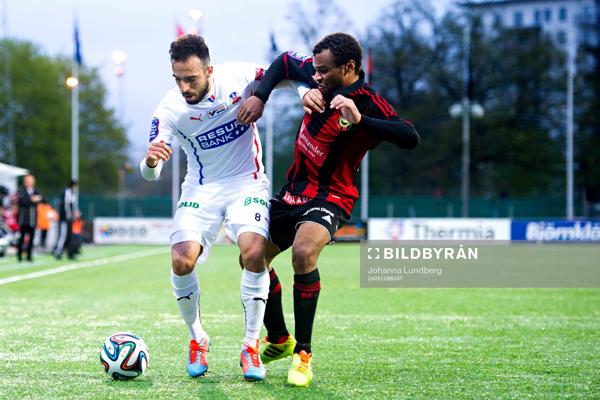 Helsingborgs Ardian Gashi mot Brommapojkarnas Serge-Junior