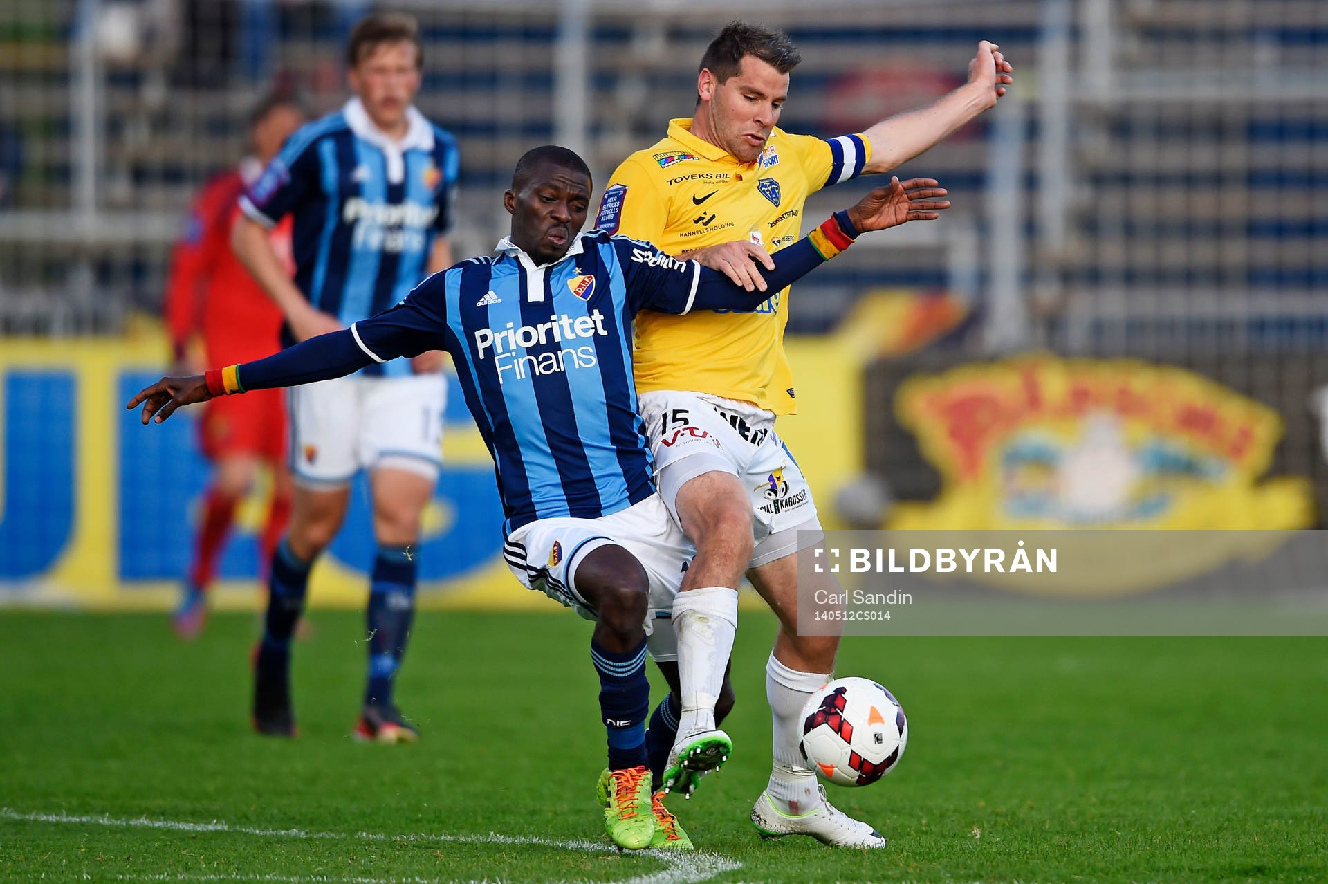 Djurgårdens Yussif Chibsah och Falkenbergs Stefan Rodevåg