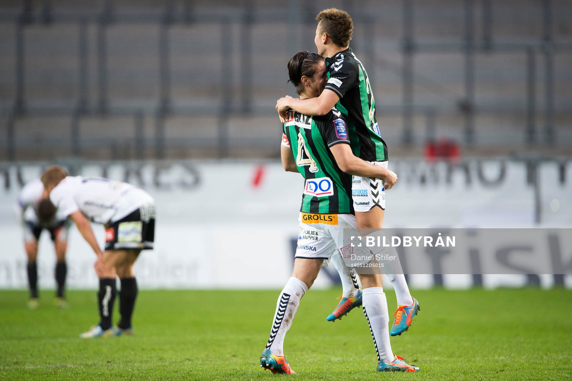 GAIS Mirza Mujcic och Malkolm Moenza jublar