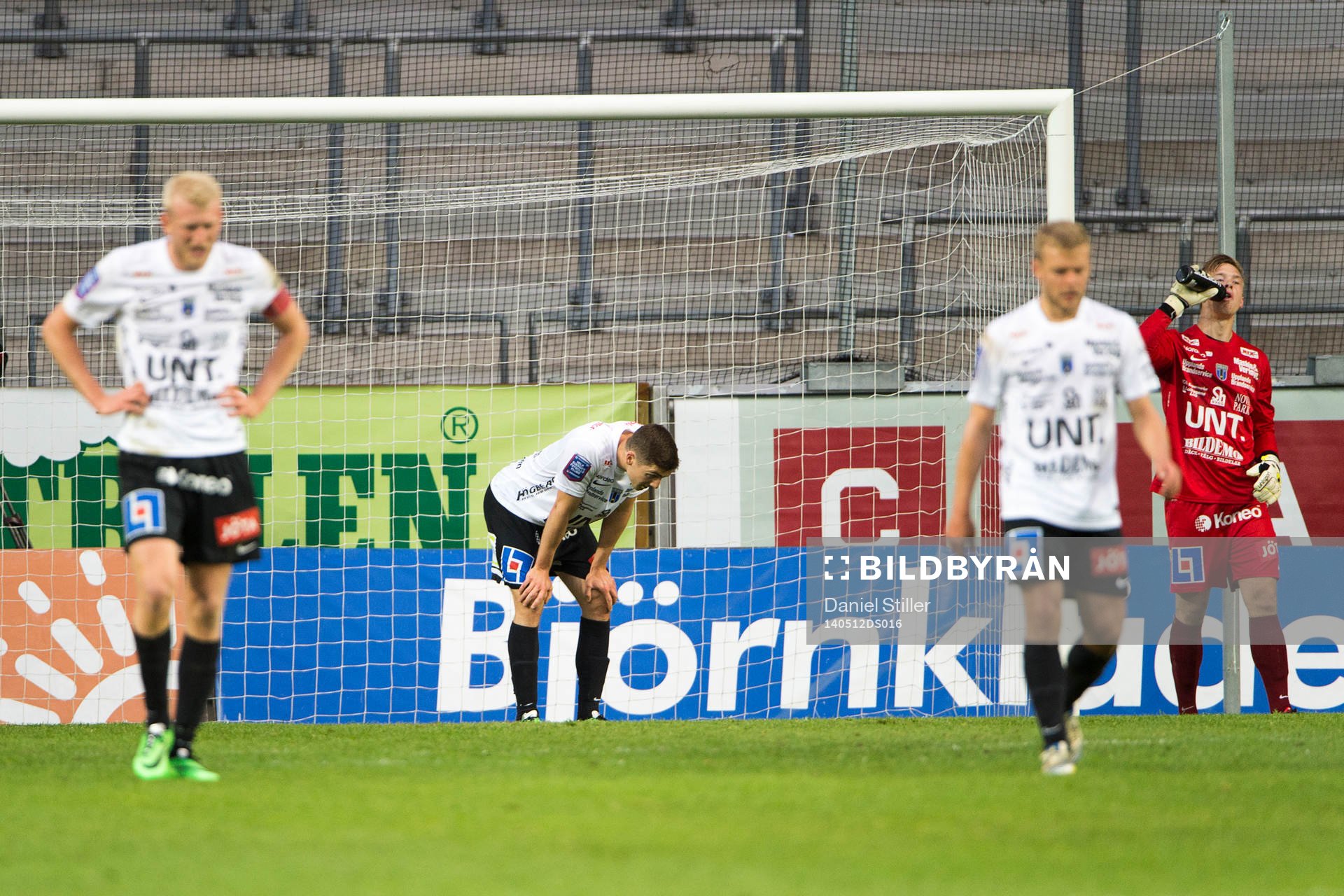 Sirius Carl Nyström, Stefan Silva och Johan Arneng deppar