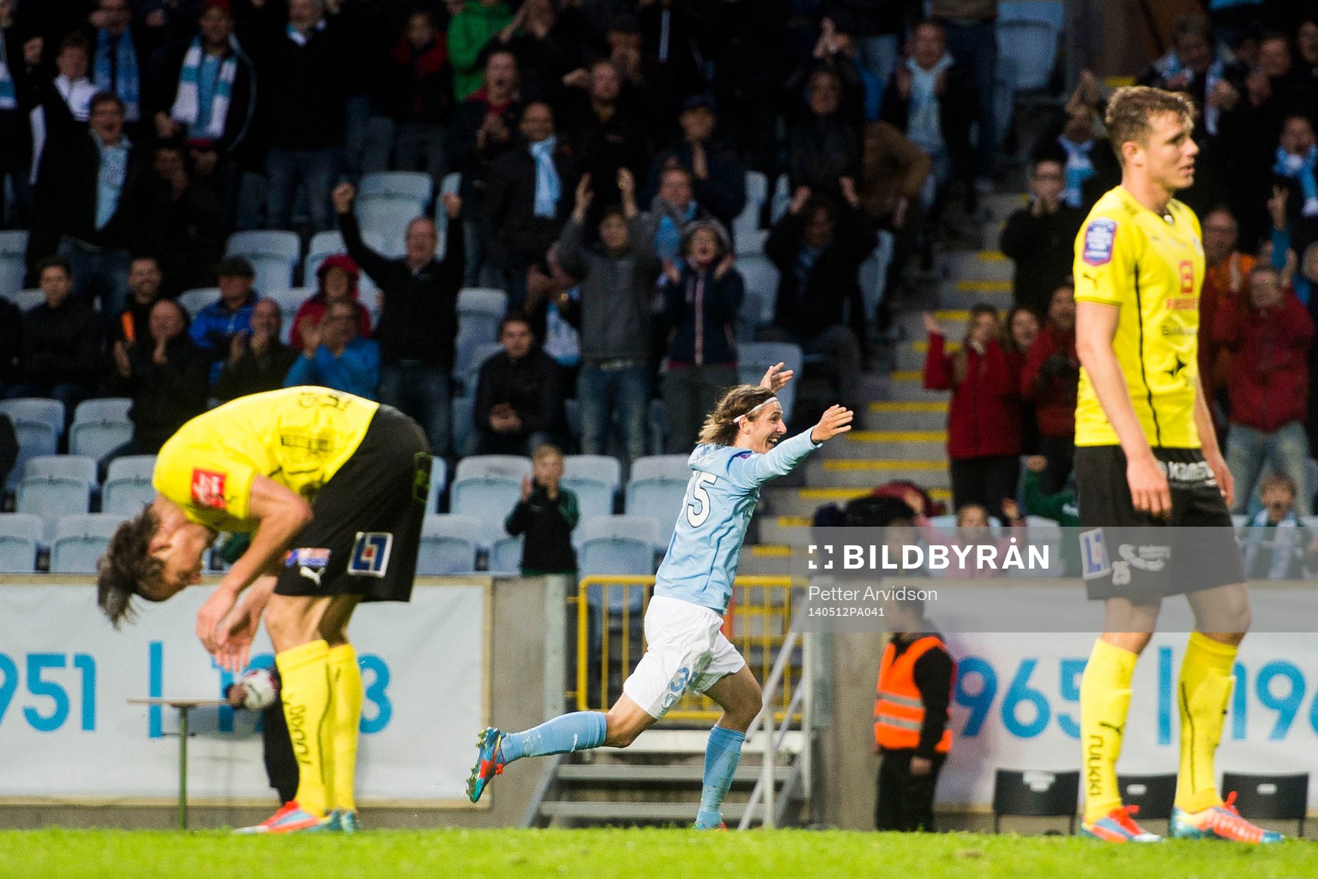 Malmö FFs Pawel Cibicki jublar
