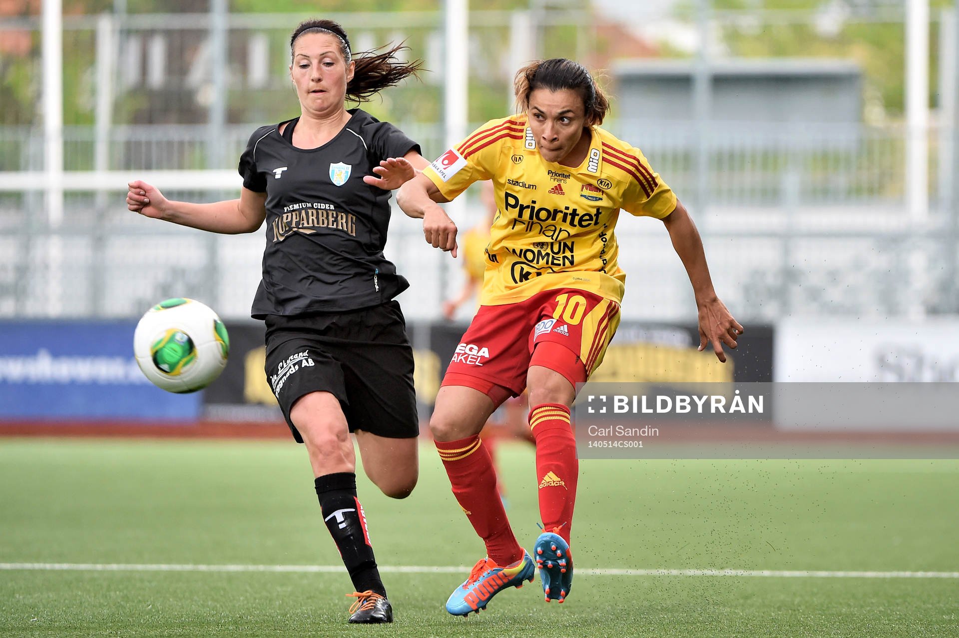 Göteborgs Anna Ahlstrand och Tyresös Marta Vieira da Silva