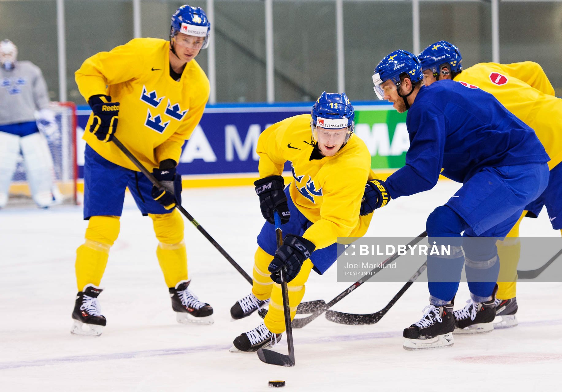 Simon Hjalmarsson på Sveriges träning