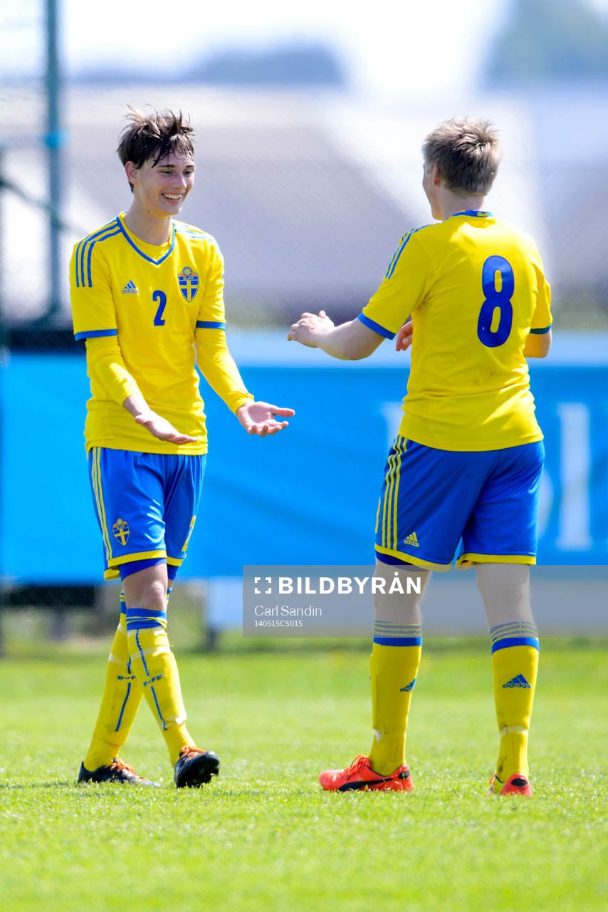 Sveriges Sebastian Heaver och Alexander Arvidsson firar