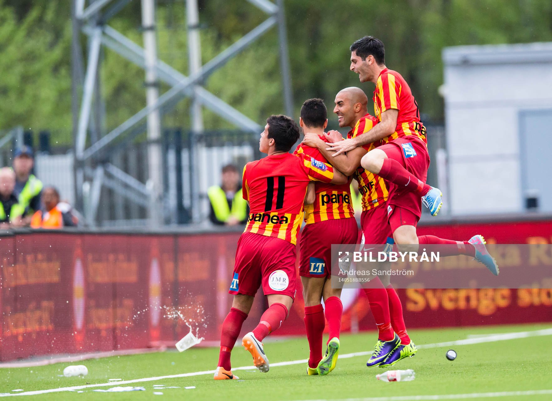 Syrianskas Charbel George firar 1-0 målet mot Hammarbys