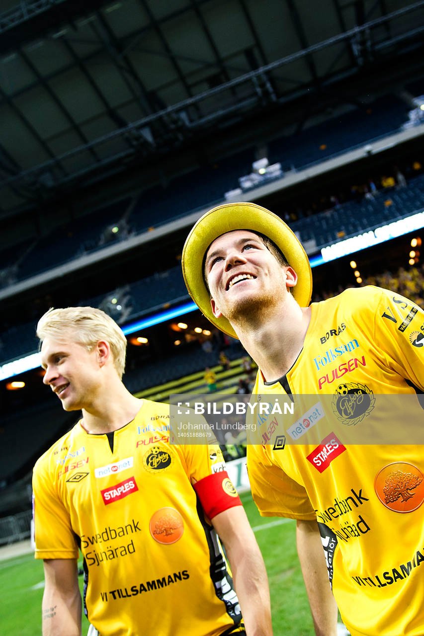 Elfsborgs Johan Larsson och Marcus Rohdén under finalen av Svenska Cupen mellan Helsingborg och Elfsborg den 18 maj 2014 i Stockholm.