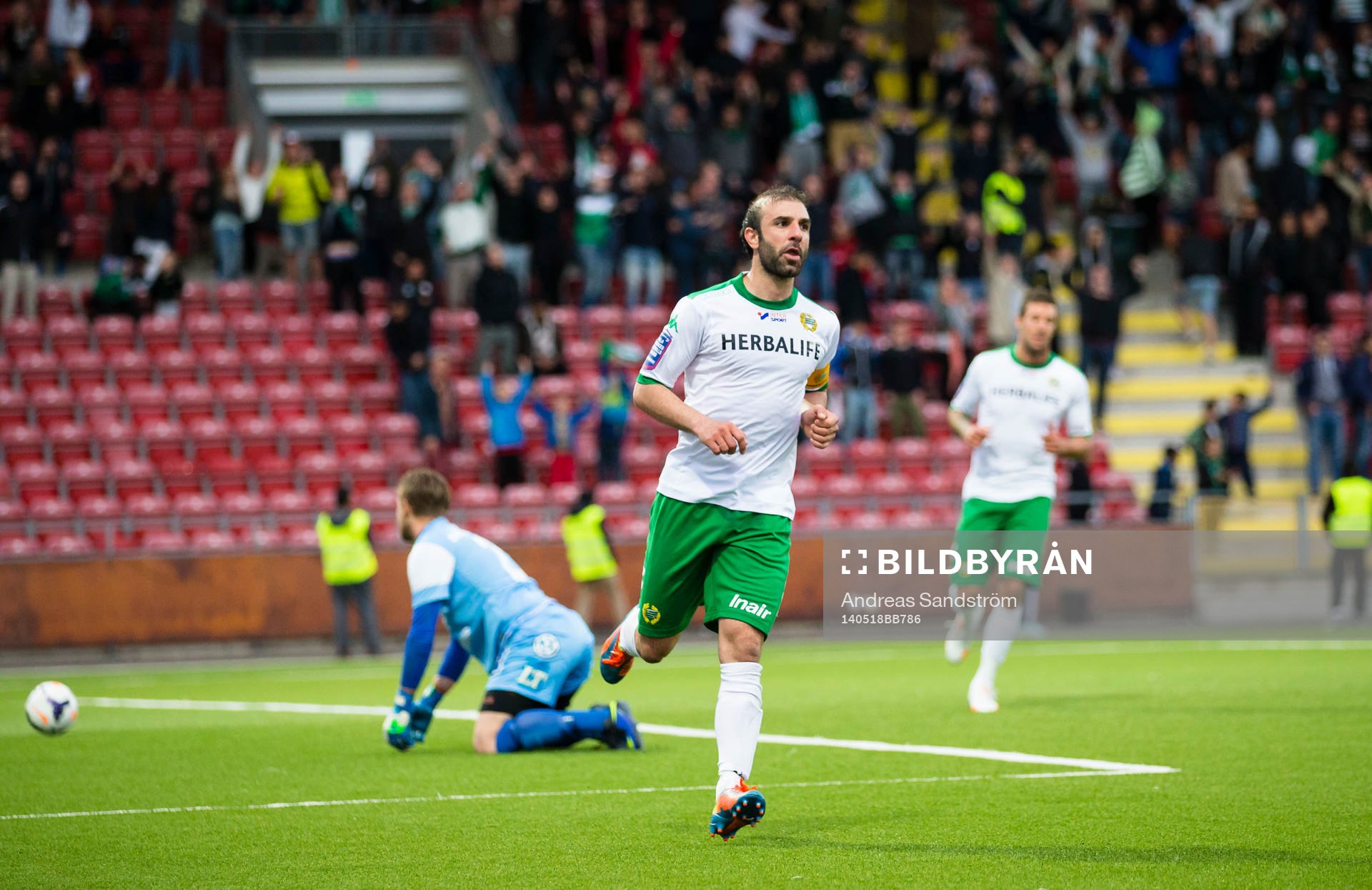 Hammarbys Kennedy Bakircioglü  gör 2-4 bakom Syrianskas