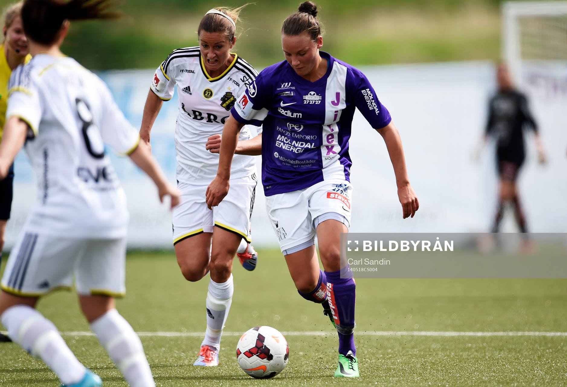 AIKs Madeleine Tegström och Jitex Anna Hjälmkvist