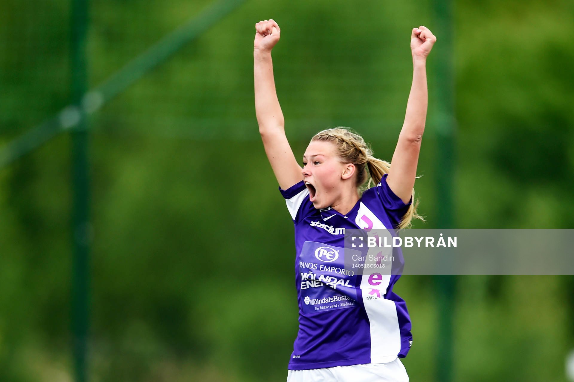 Jitex Amanda Östervall jublar