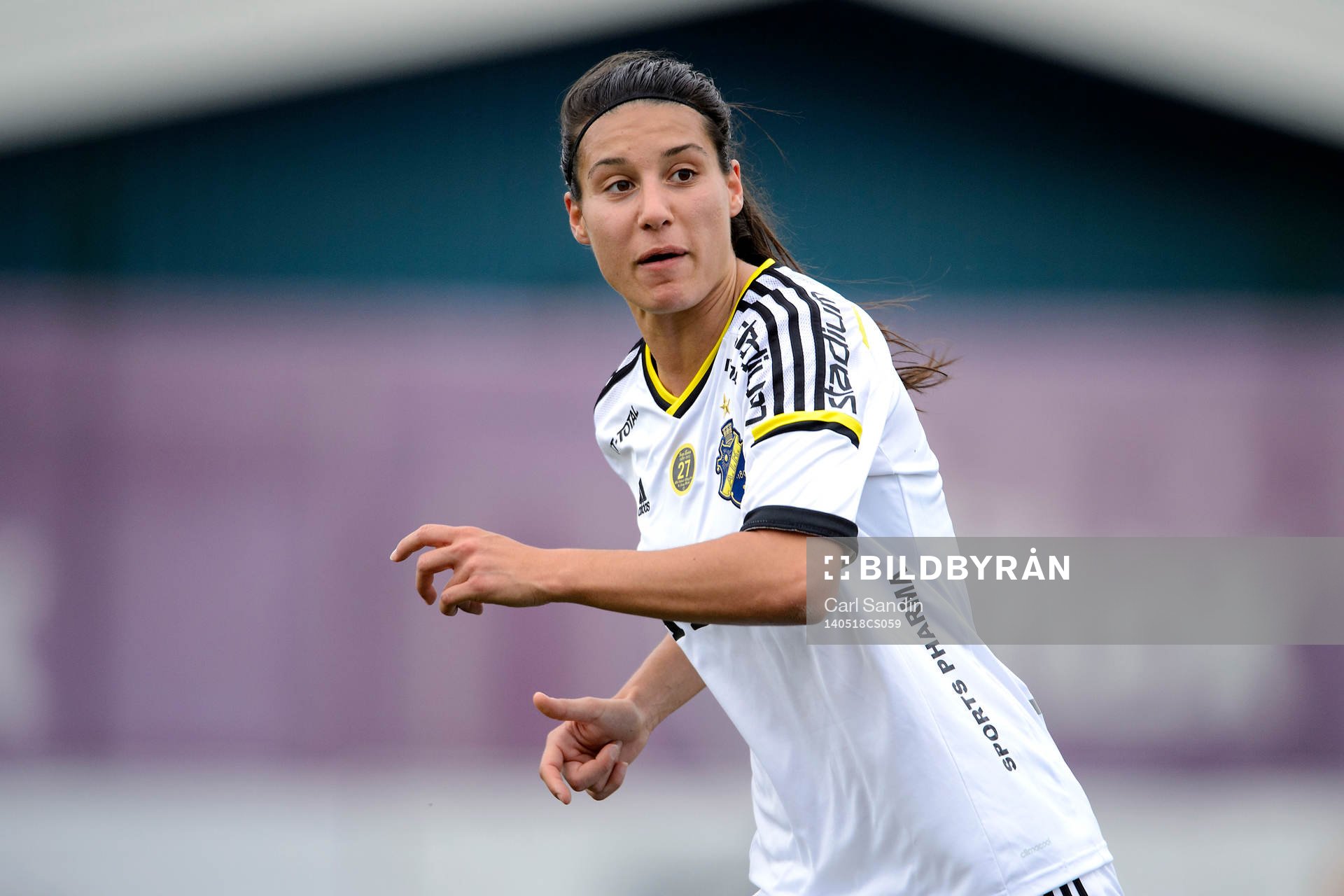 AIKs Jessy Sharro under fotbollsmatchen i damallsvenskan mellan Jitex och AIK den 18 maj 2014 i Göteborg.