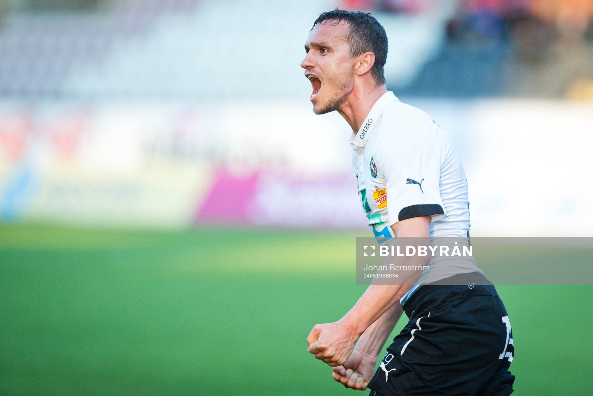 Örebros Shpetim Hasani gör 1-1 och jublar under fotbollsmatchen i Allsvenskan mellan Örebro och Gefle den 19 maj 2014 i Örebro.