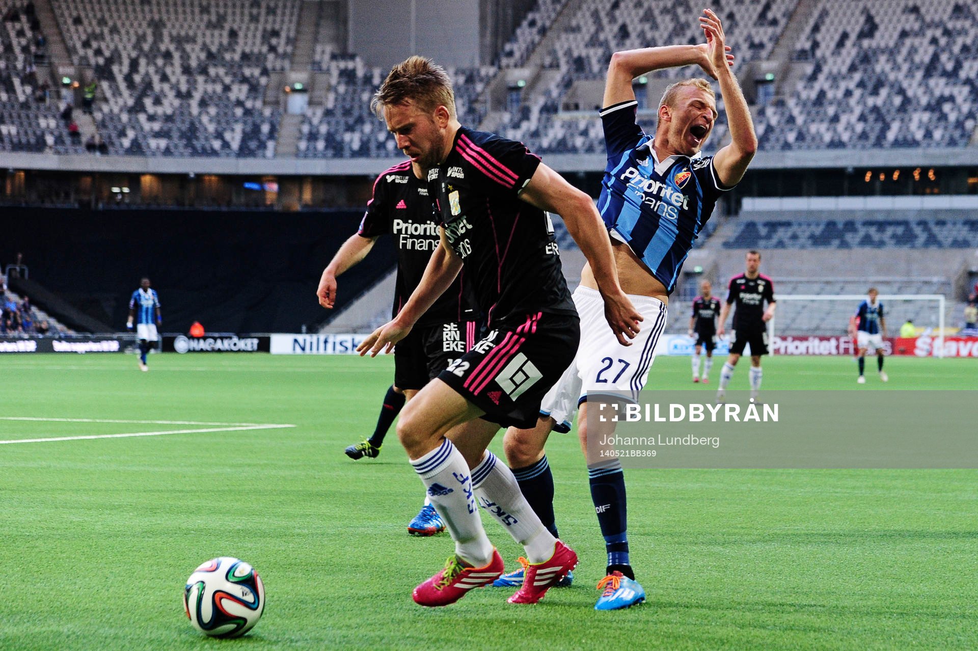 Djurgårdens Vytautas Andriuskevicius  och IFK Göteborgs