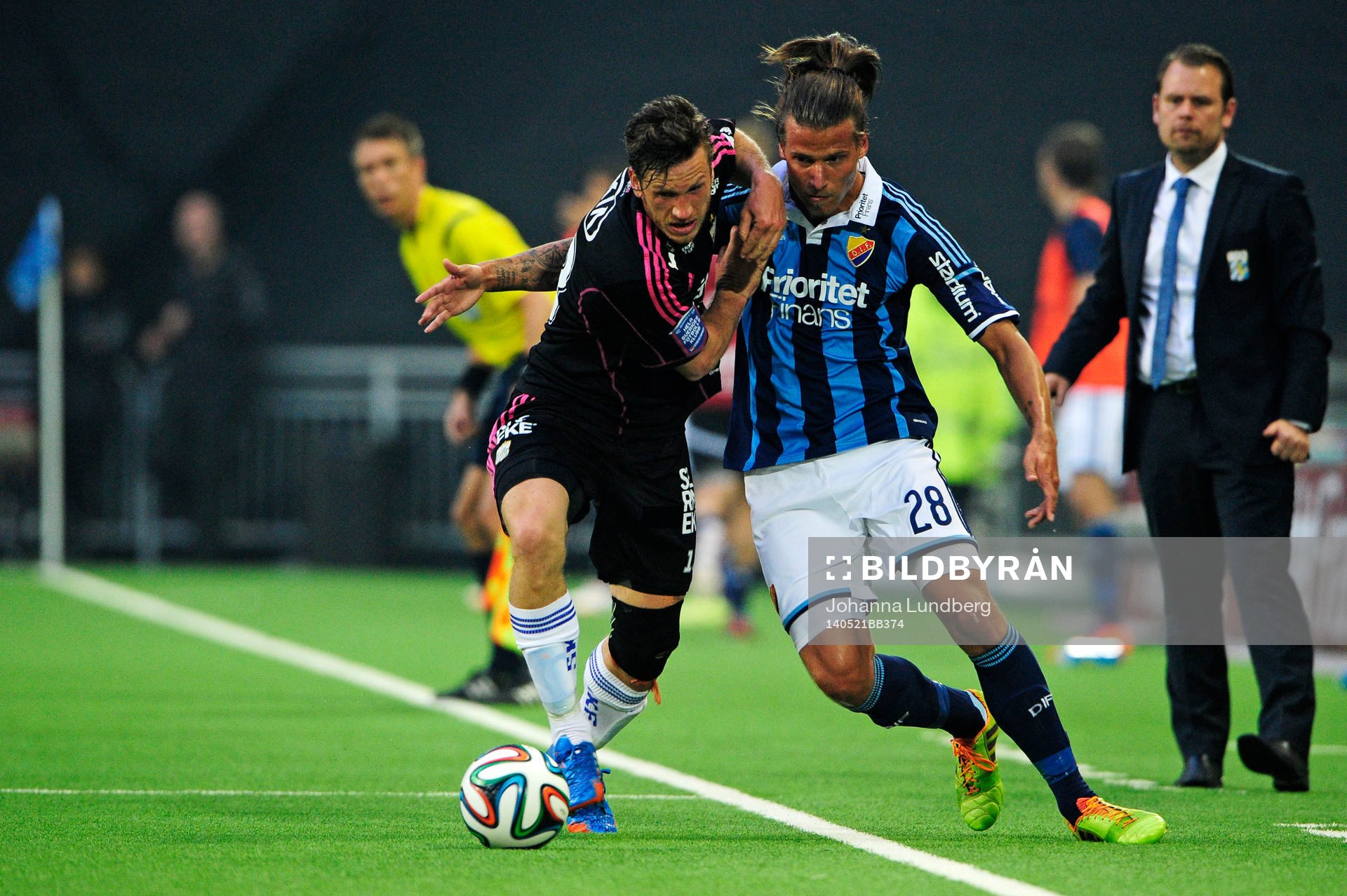IFK Göteborgs Gustav Svensson och Djurgårdens Aleksandar Prijovic under fotbollsmatchen i Allsvenskan mellan Djurgården och IFK Göteborg den 21 maj 2014 i Stockholm.