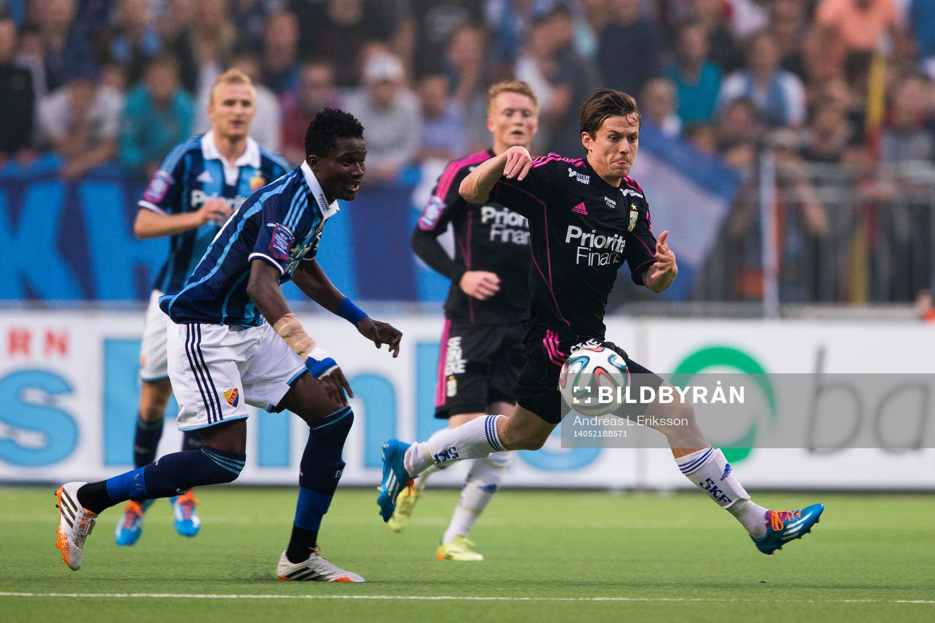 Djurgårdens Amadou Jawo och IFK Göteborgs Lasse Vibe