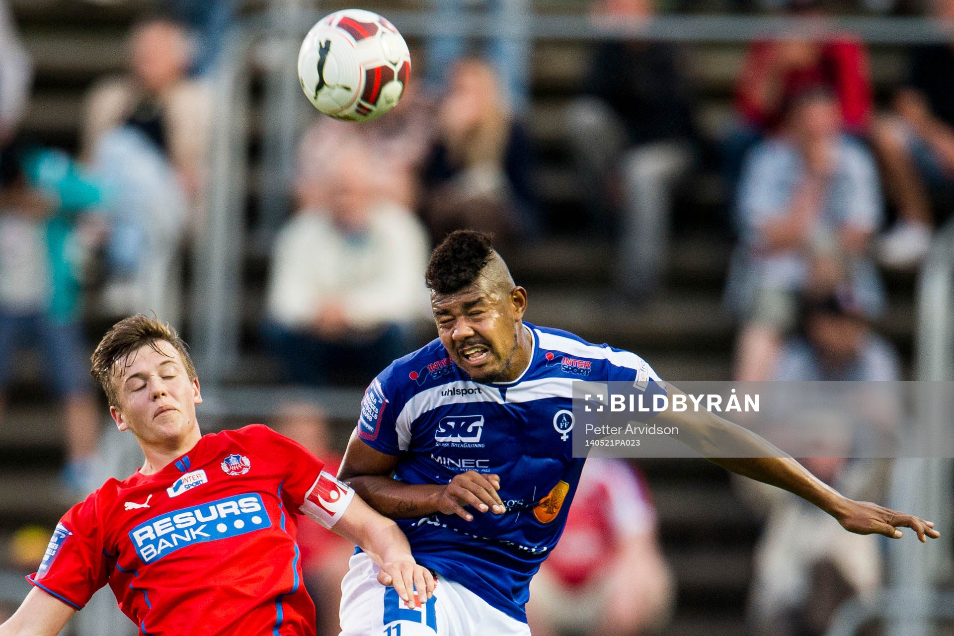 Helsingborgs Alexander Achinioti Jönsson i nickduell med