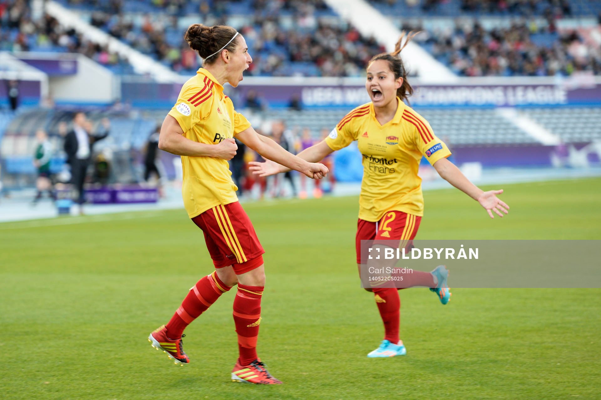 Tyresös Veronica Boquete och Malin Diaz jublar