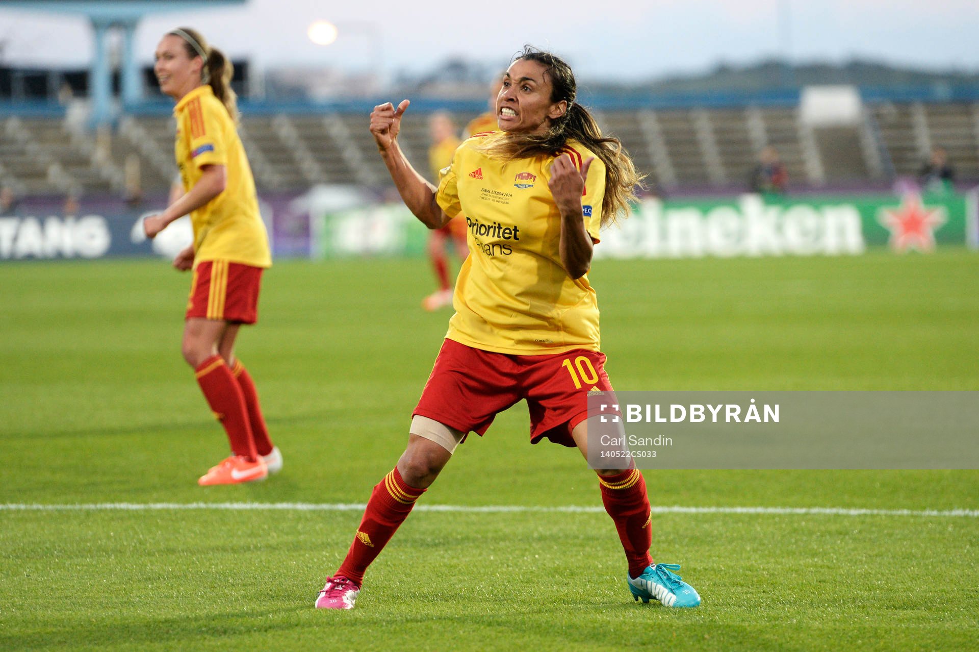 Tyresös Marta Vieira da Silva jublar