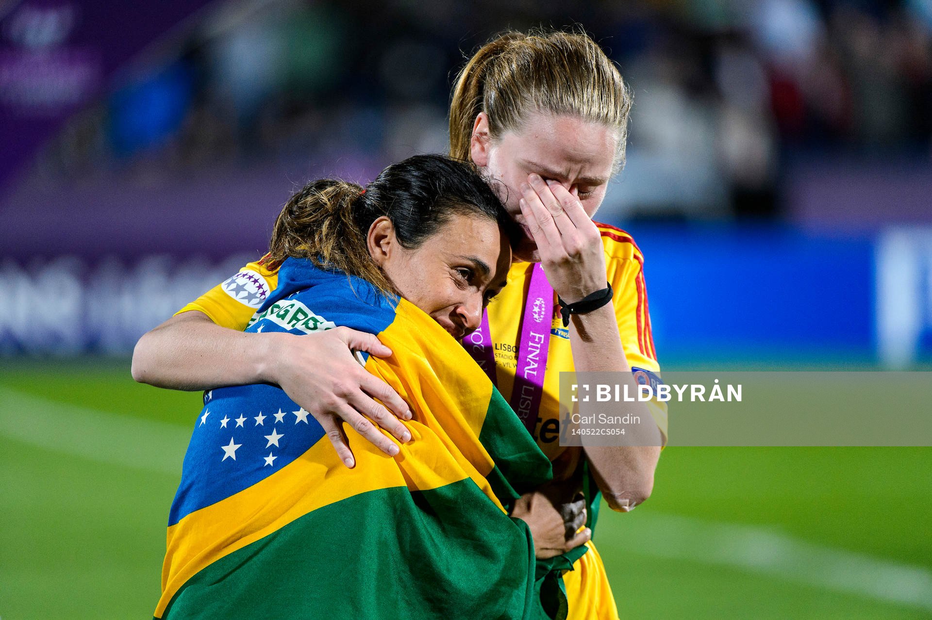 Tyresös Marta Vieira da Silva och Lisa Dahlkvist deppar