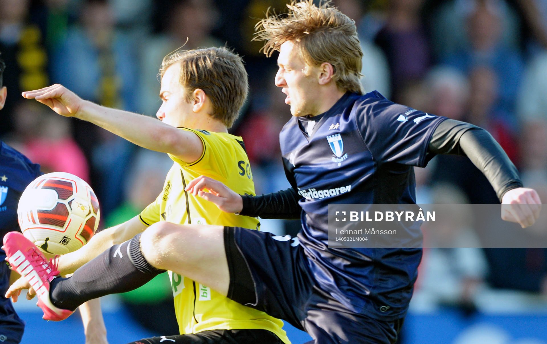 Mjällbys Andreas Blomqvist och Malmö FFs Emil Forsberg i