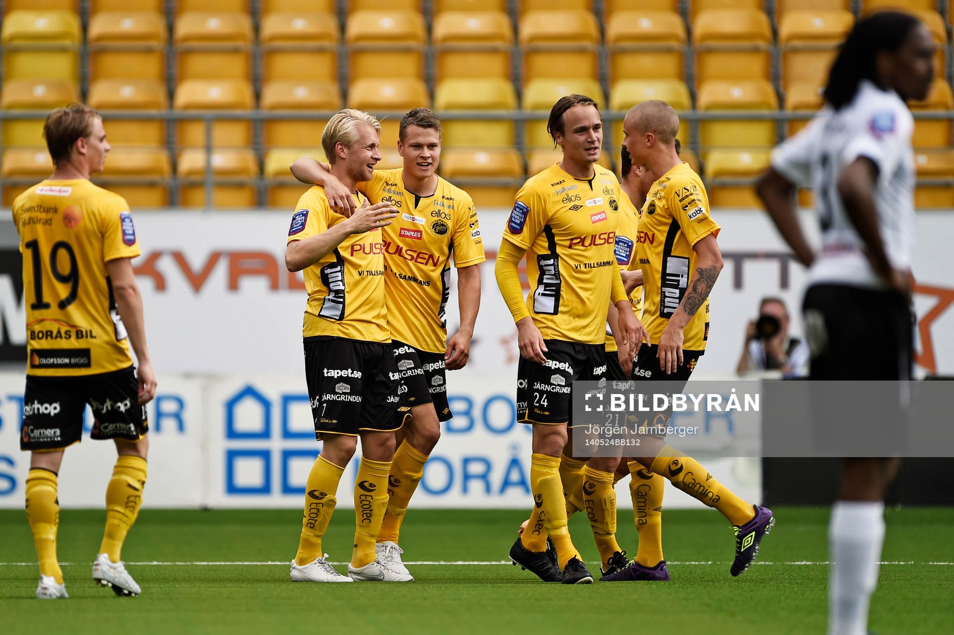 Elfsborgs Johan Larsson jublar