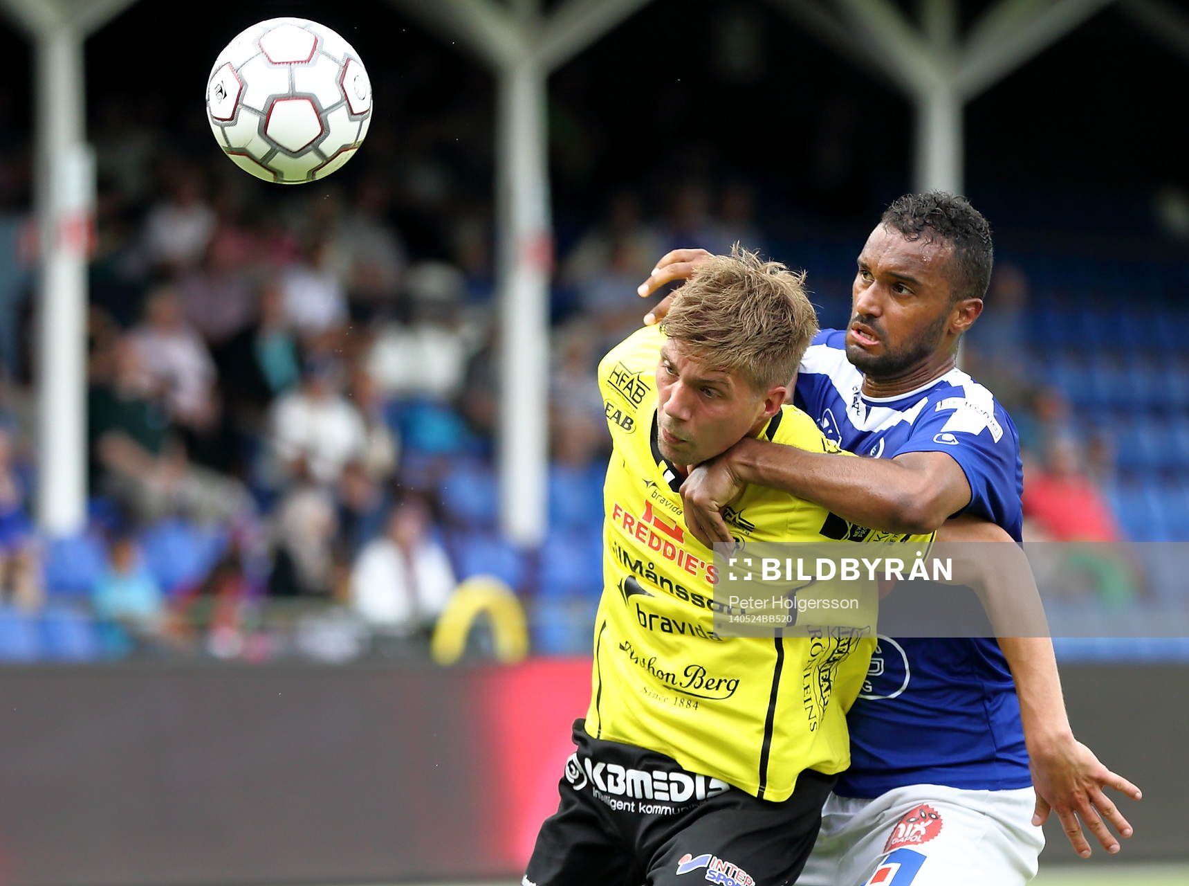 Halmstads Mikael Boman och Åtvidabergs Alberis Sérgio da