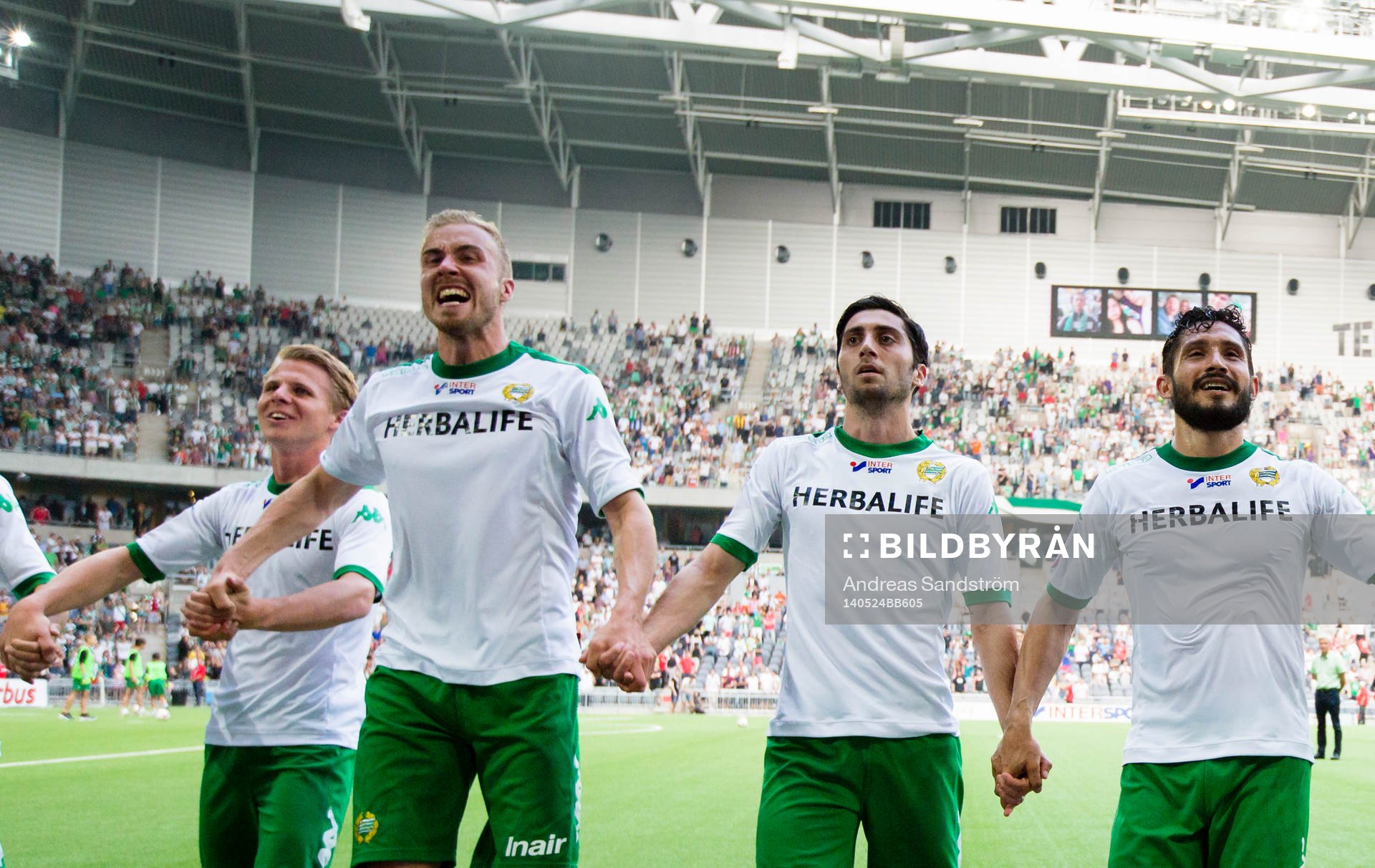 Hammarbys spelare tackar publiken