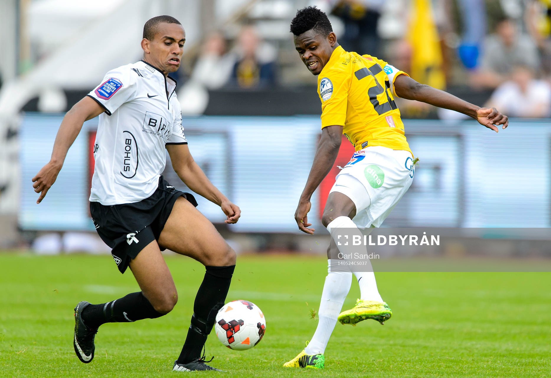 Häckens Walid Atta och Falkenbergs Godsway Donyoh