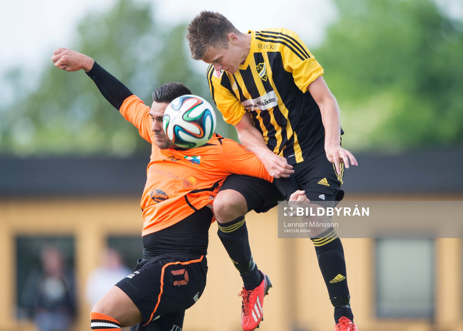 IFK Hässleholms Niklas Jönsson i matchen i division 111