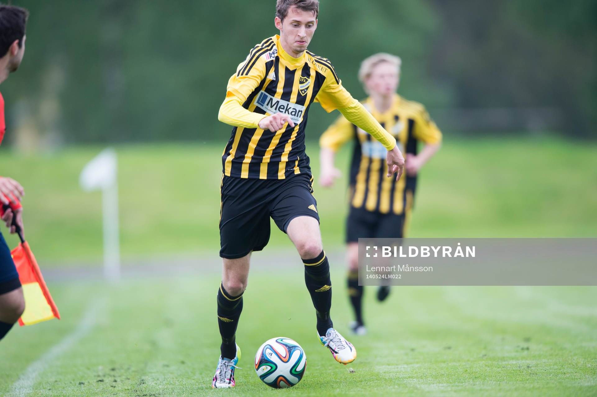 IFK Hässleholms Ilir Salja i matchen i division 111 mellan
