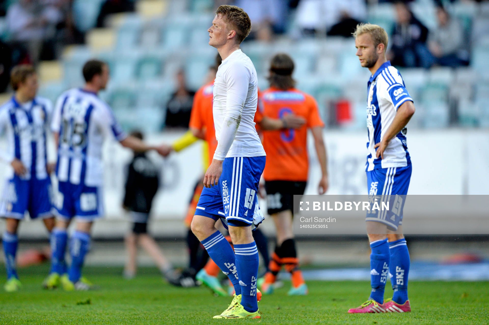 IFK Göteborgs Sam Larsson och Robin Söder deppar