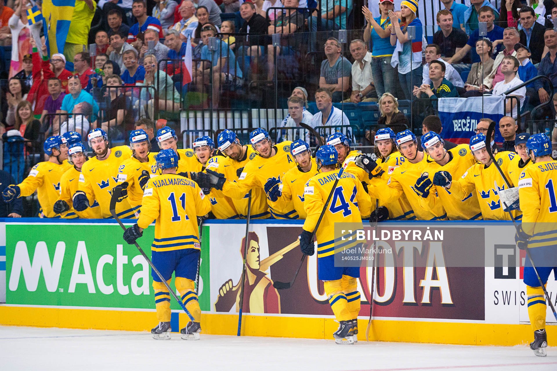 Sveriges Simon Hjalmarsson jublar