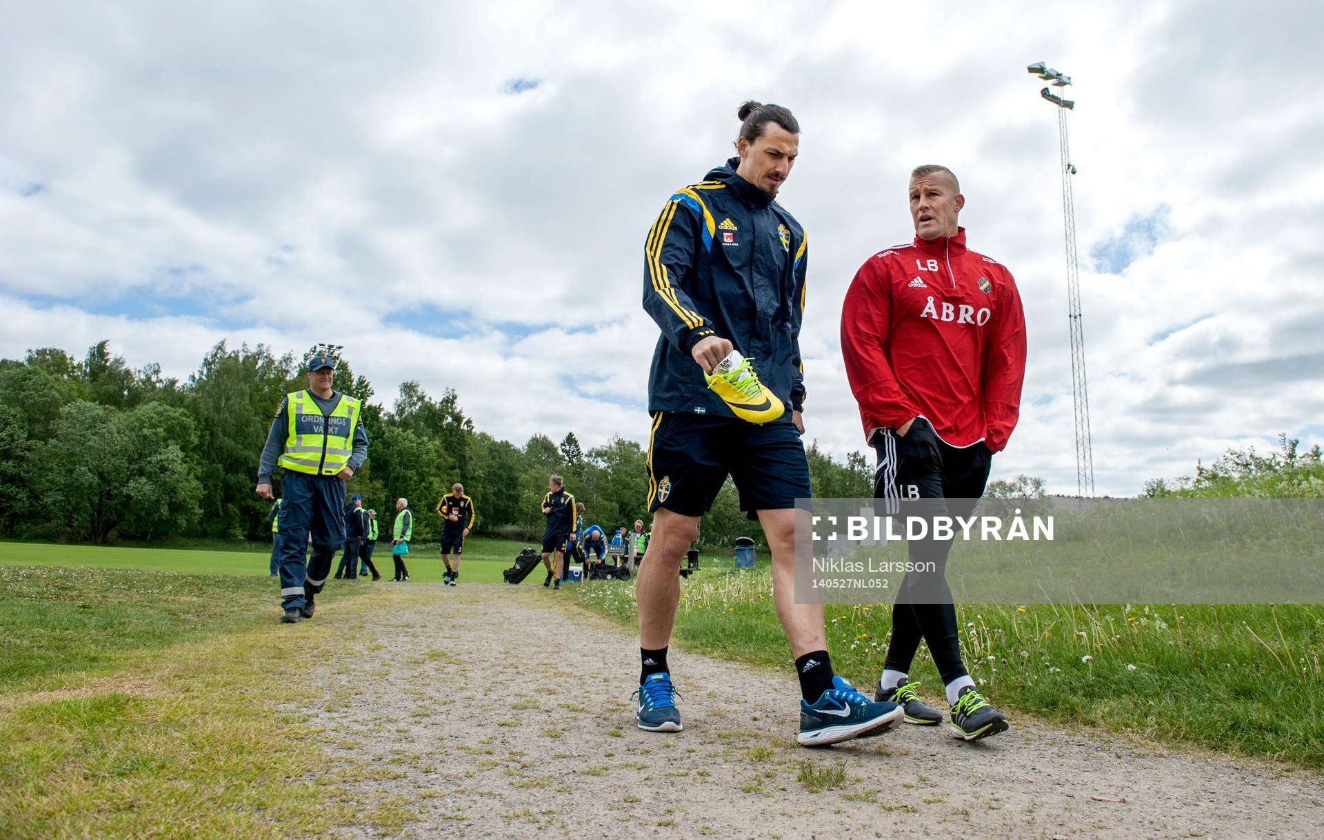 Sveriges Zlatan Ibrahimovic och förra lagkamraterna Lee