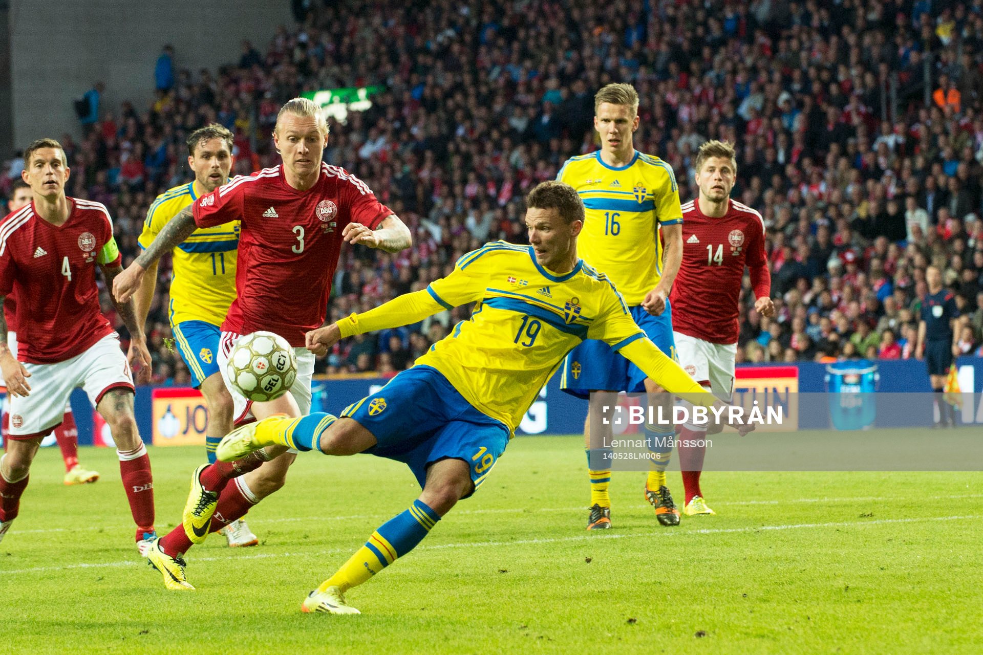 Sveriges Marcus Berg får kanonträff på volley