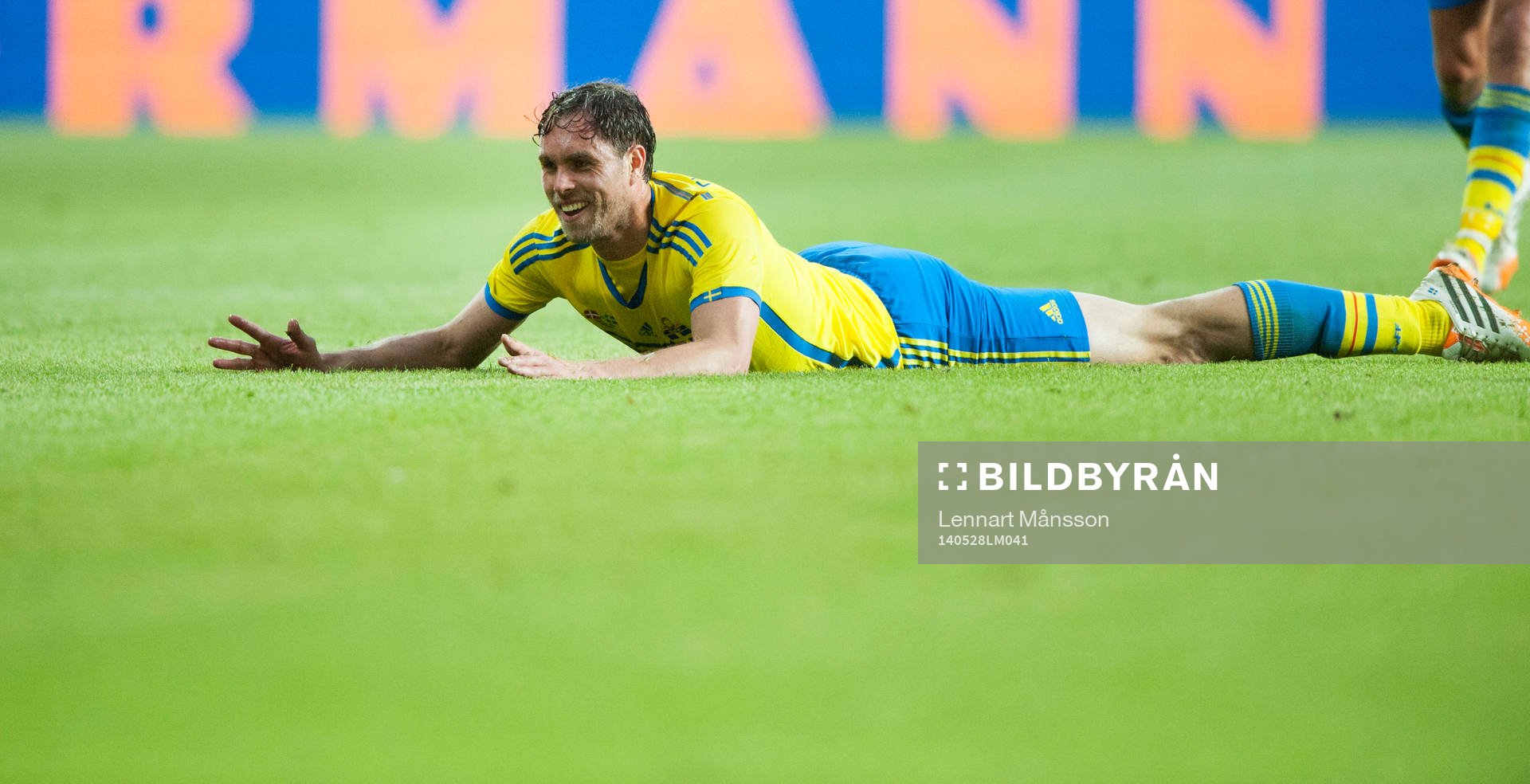 Sveriges Johan Elmander i landskampen mellan Danmark och