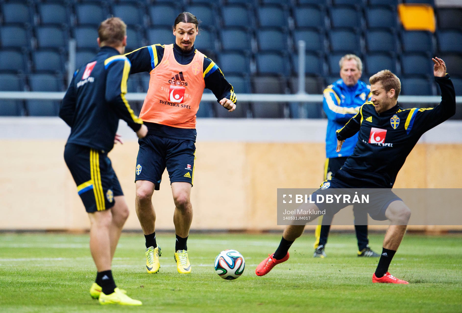 Zlatan Ibrahimovic och Rasmus Bengtsson
