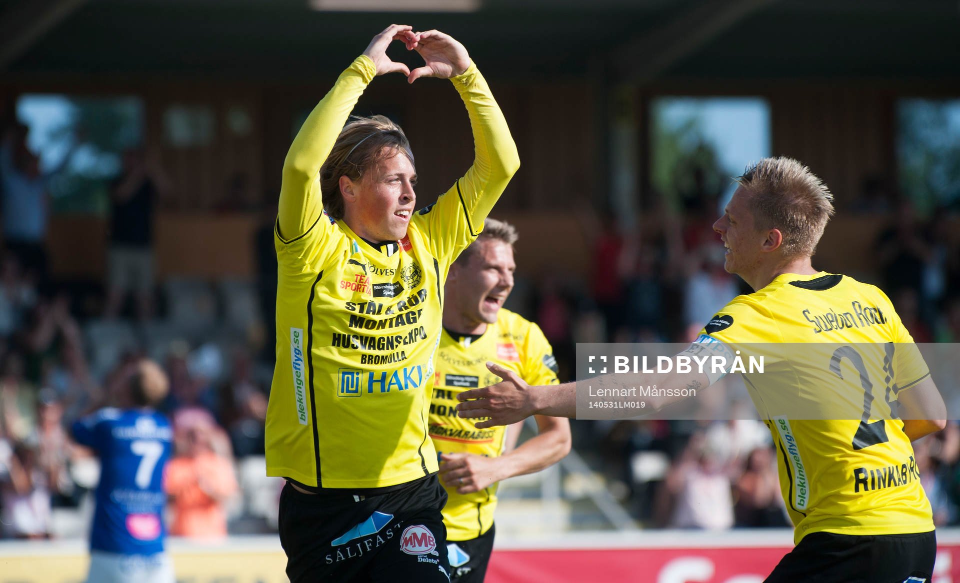 Mjällbys inhoppare Robin Strömberg gjorde 1-0 på