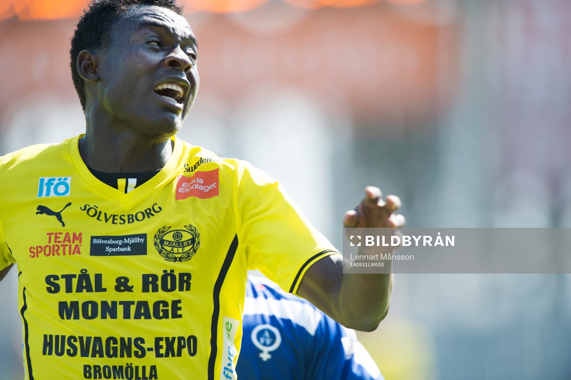Mjällbys Kwame Bonsu i matchen i allsvenskan mellan