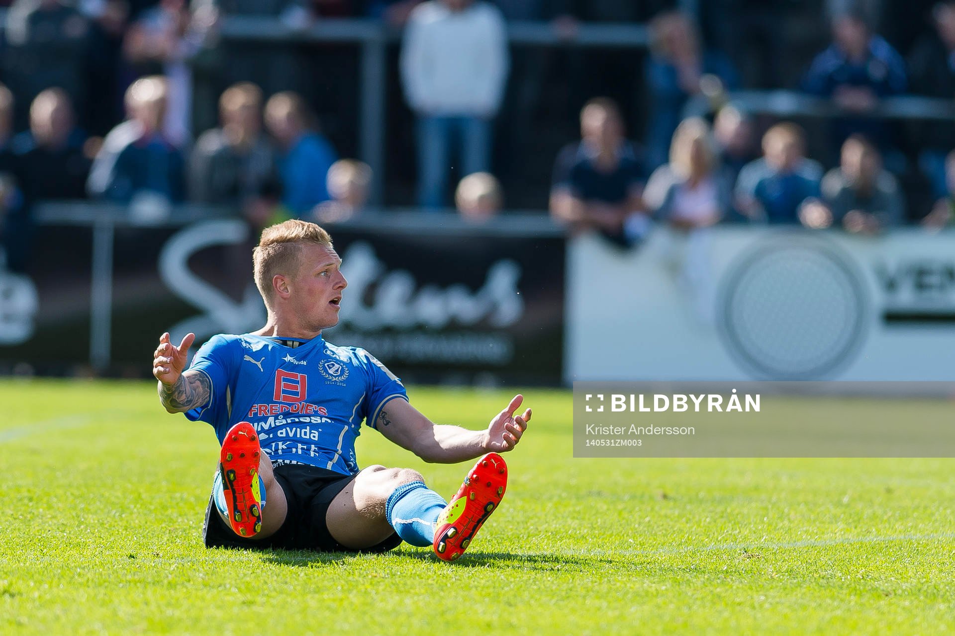 Halmstads Gudjón Baldvinsson blir nedriven