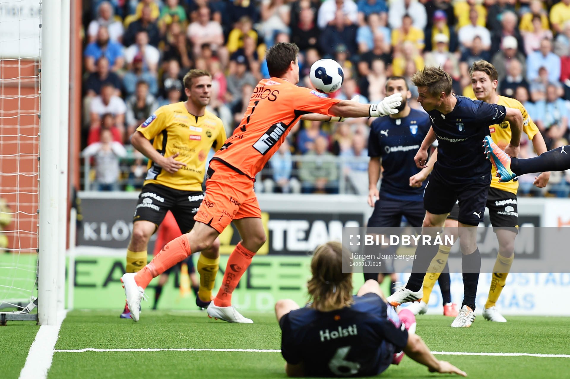 Malmö FFs Markus Rosenberg gör 0-1