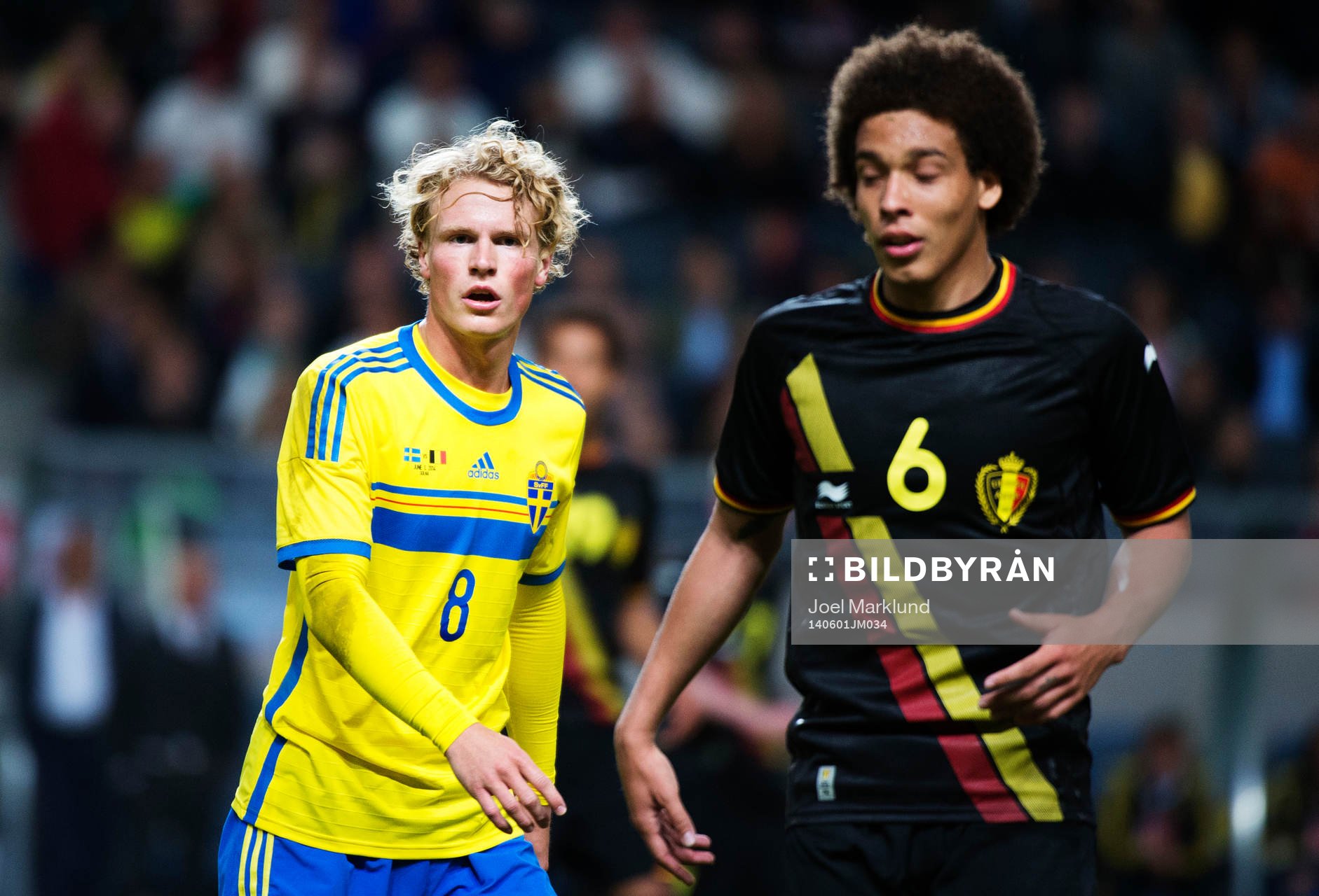Sveriges Oscar Hiljemark (t v)