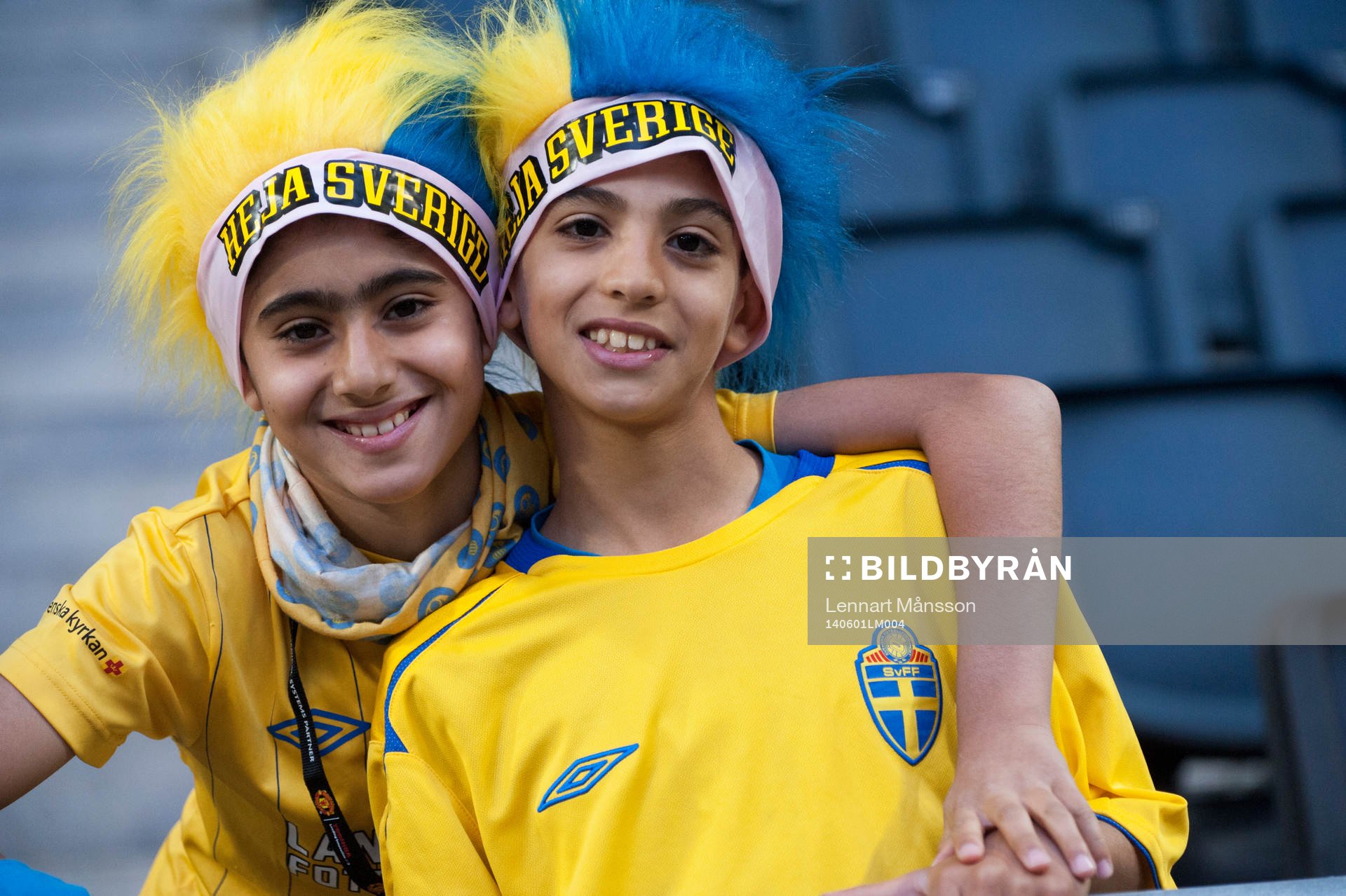 Svenska supporters träningslandskampen i mellan Sverige